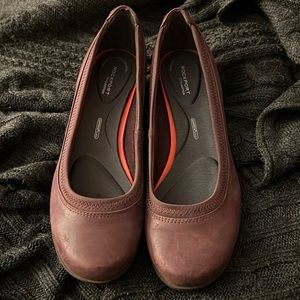 Rockport Women's Burgundy Flats